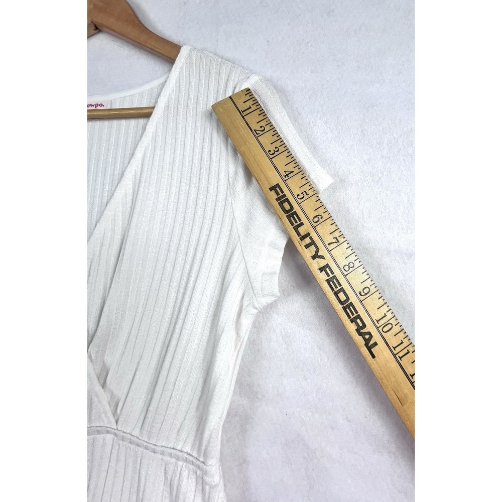 Showpo White Ribbed Knit Wrap Dress Short Sleeve Size 10 (AU 14) Great Condition - Picture 6 of 9